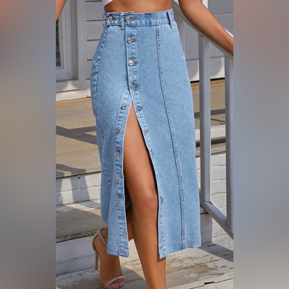 Women’s Shein Size Small Denim Button-Up Skirt